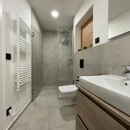 Apartment Exklusives Wohnen Im Historischen Wasserturm Dem Highlight Von We 211 *